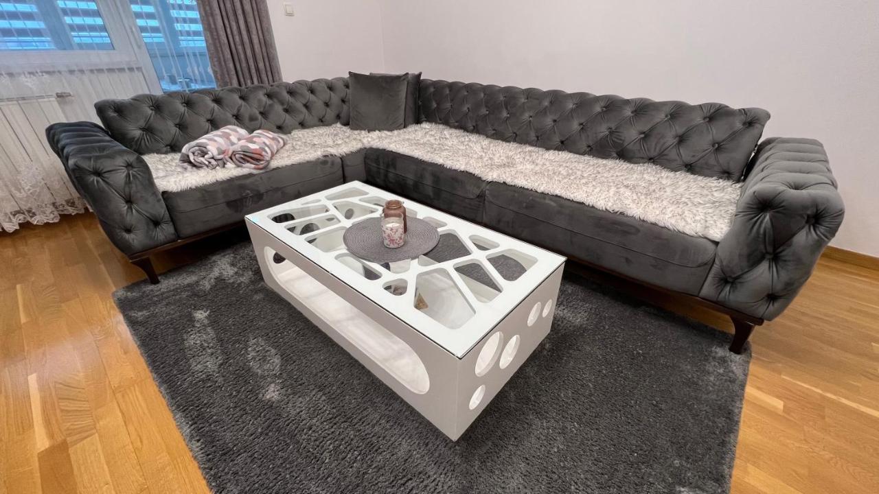 Apartman Nejra Tuzla Exterior photo
