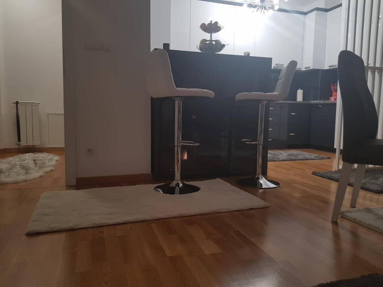 Apartman Nejra Tuzla Exterior photo